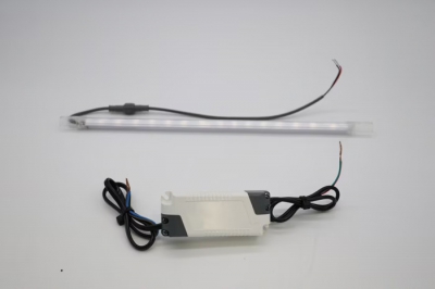 Transformator z led lučjo za hladilnik
